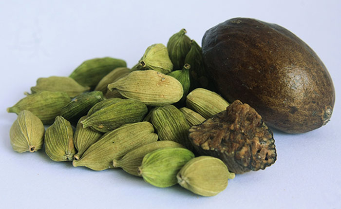 Health Benefits of Cardamom | Elichi uses at Home | Cardamom Spices